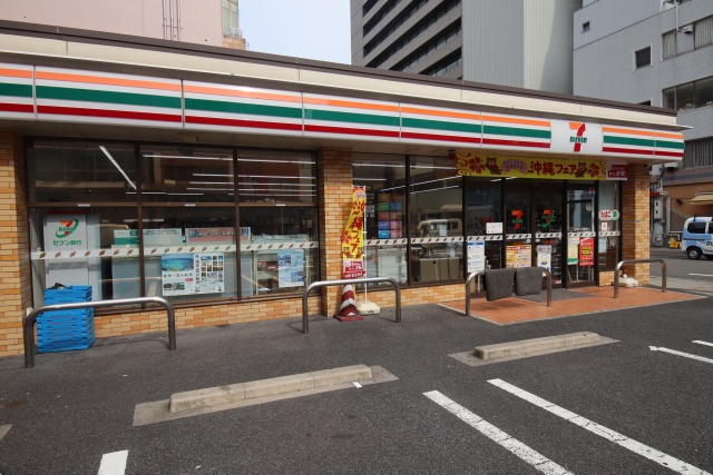 コンビニ　セブン－イレブン　名古屋錦２長者町通店（コンビニ）まで75m