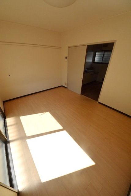 その他部屋・スペース　★広々とした洋室です★