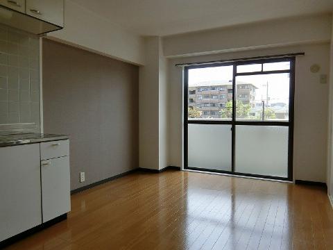 リファインドカースル　居室・リビング　ＤＫ