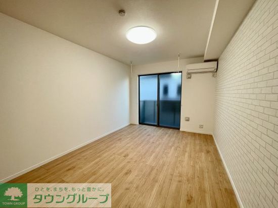 キャメル西所沢プレミアの居間写真
