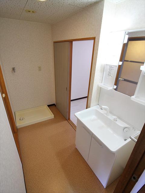 洗面設備　松山市山越　フェニックス山越　洗面所