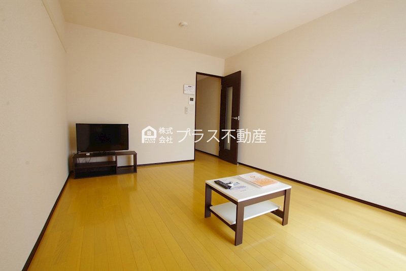 居室・リビング　設備・仕様は号室により異なる為、現況を優先致します。