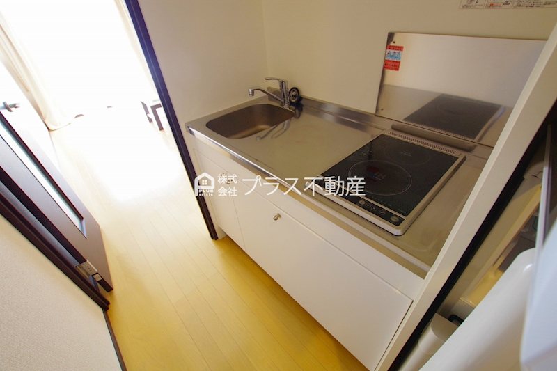 キッチン　設備・仕様は号室により異なる為、現況を優先致します。