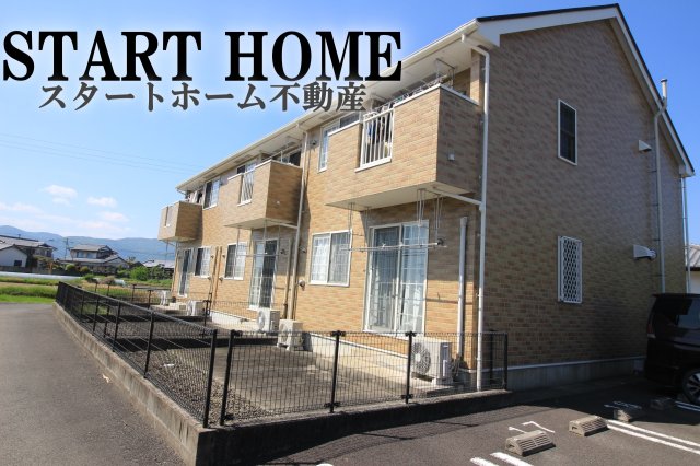 建物外観　落ち着いた雰囲気の外観です