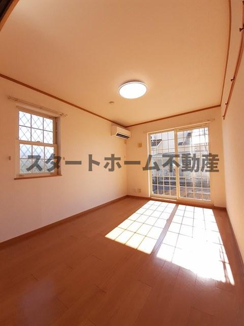 居室・リビング　ゆったりとした居間です