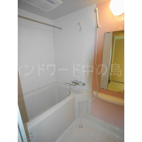 バス・シャワールーム　詳細は、ウィンドワード中の島店までご相談下さい。