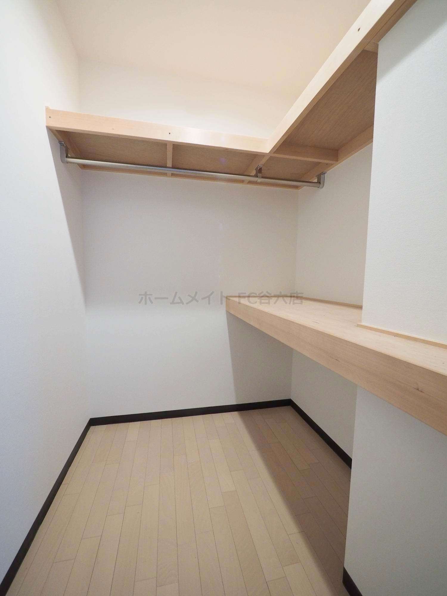 収納　クイーンライフ東今里