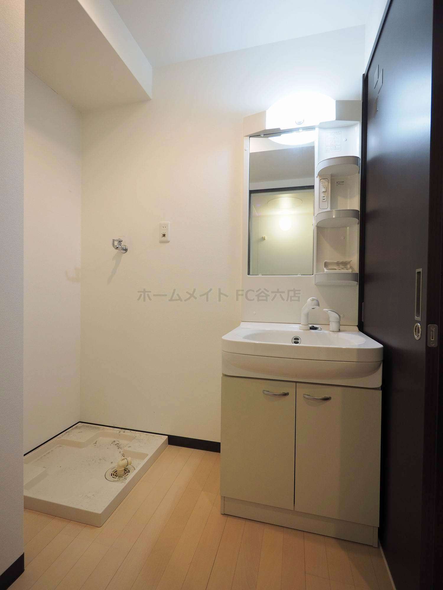 洗面設備　クイーンライフ東今里