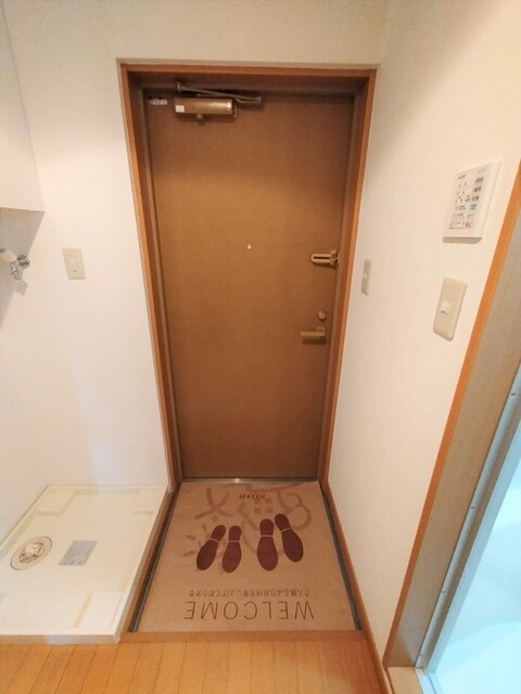玄関　玄関の雰囲気です。