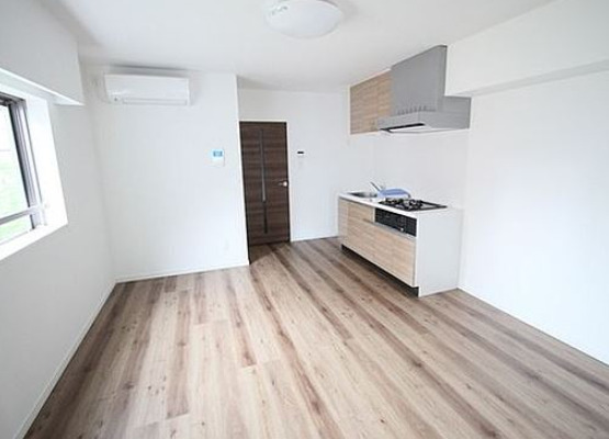 居室・リビング　※別部屋参照写真