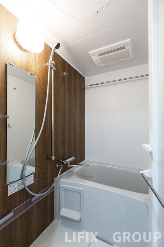 バス・シャワールーム　風呂