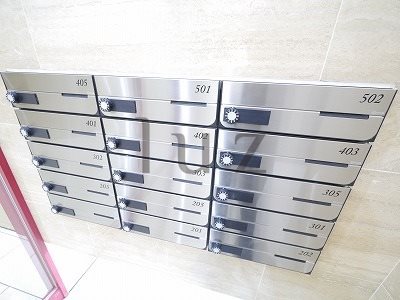 その他共有部分　メールBOX完備！