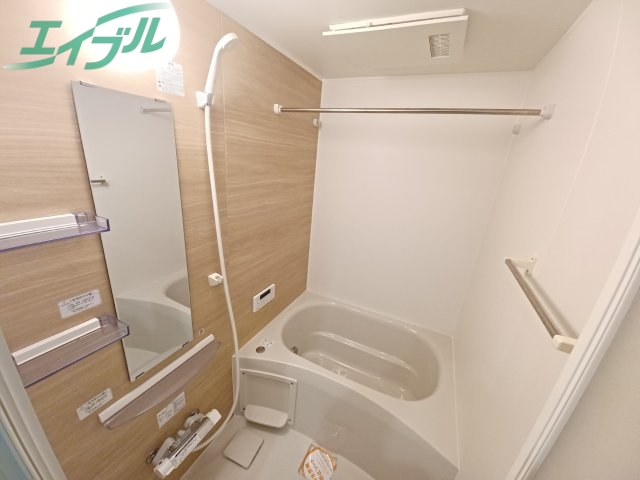 バス・シャワールーム　同型参考写真