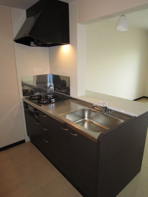 キッチン　ガスコンロ有