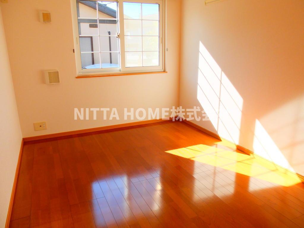 その他　全室フローリングのお部屋＊