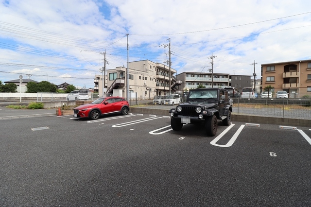 駐車場　駐車場