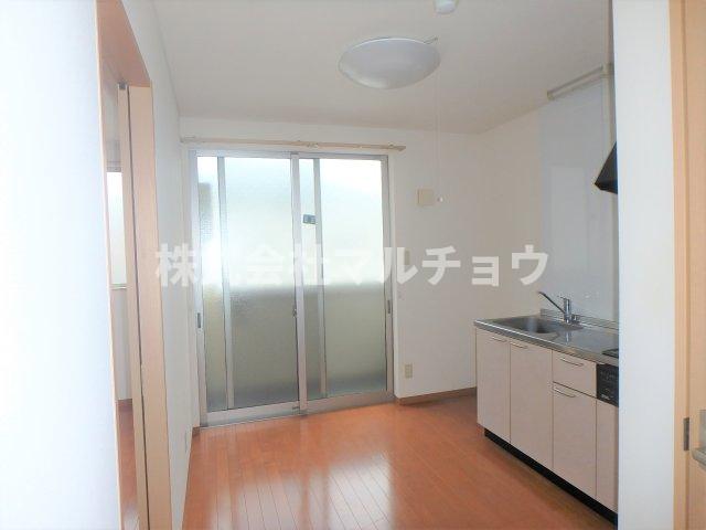 居室・リビング　ゆったり過ごせる居間です