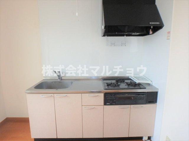 キッチン　コンパクトなキッチンで掃除もラクラク