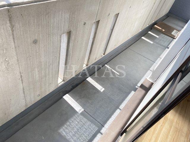 バルコニー　同物件別部屋です。