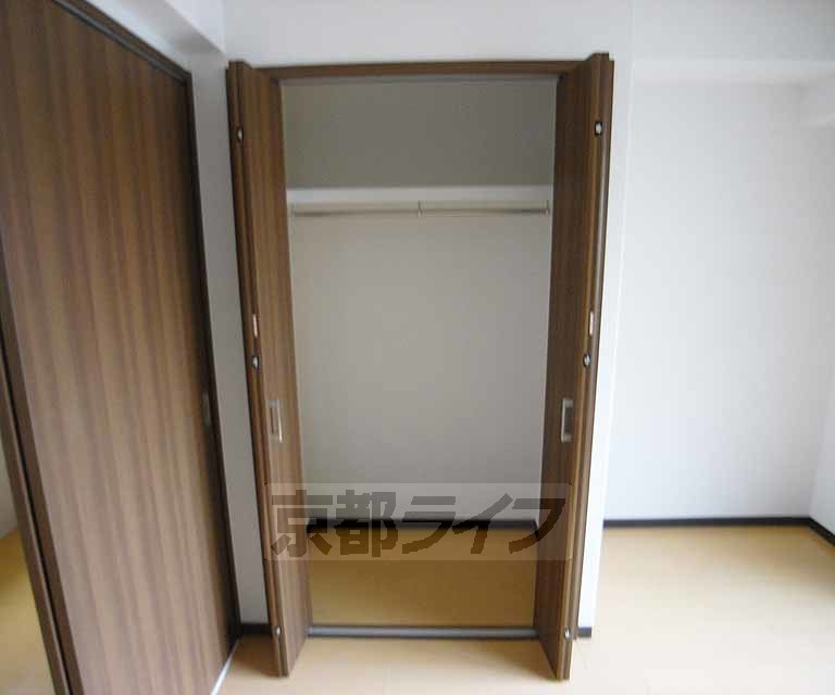 収納　洋室収納です