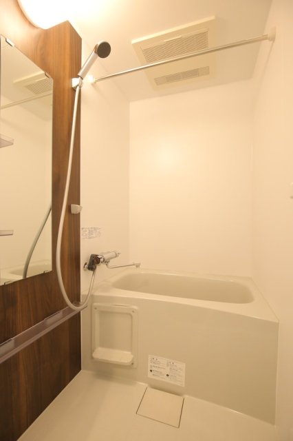 バス・シャワールーム　浴室