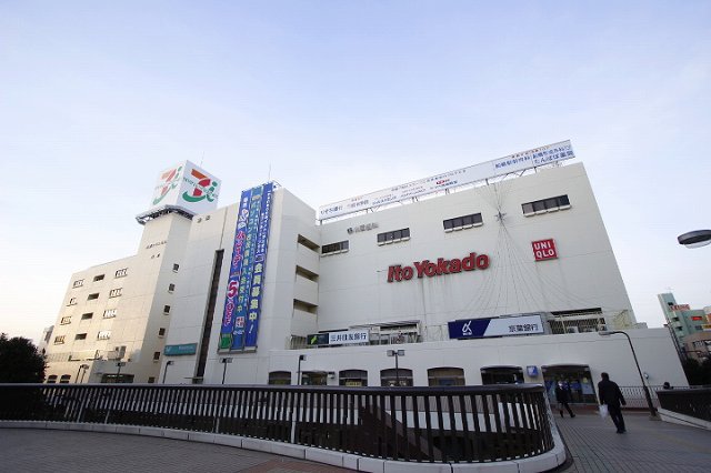 コンビニ　セブンイレブン（コンビニ）まで311m