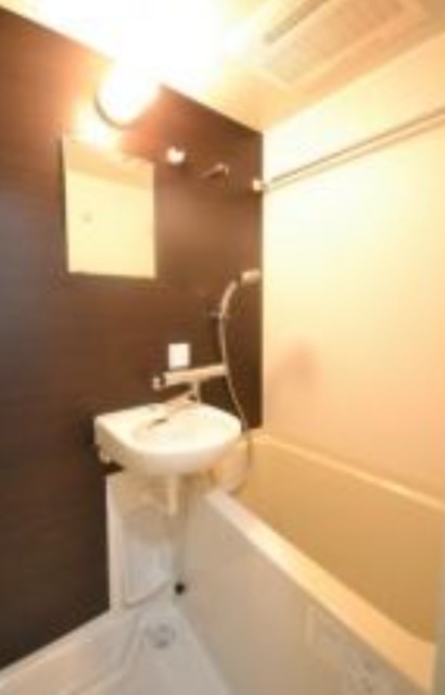 バス・シャワールーム　バス