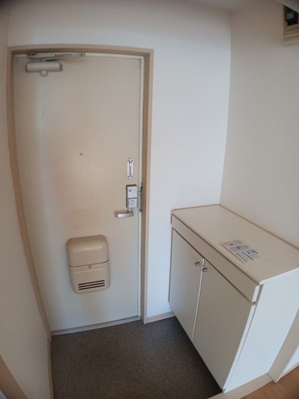 玄関　図面と現状に相違がある場合には現状を優先