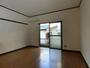 居室・リビング　東向き明るいお部屋です。