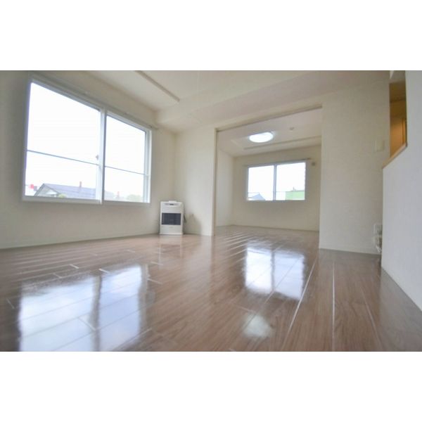 居室・リビング　★お得なネット無料！★築浅デザイナーズ、ペット飼育可能物件！