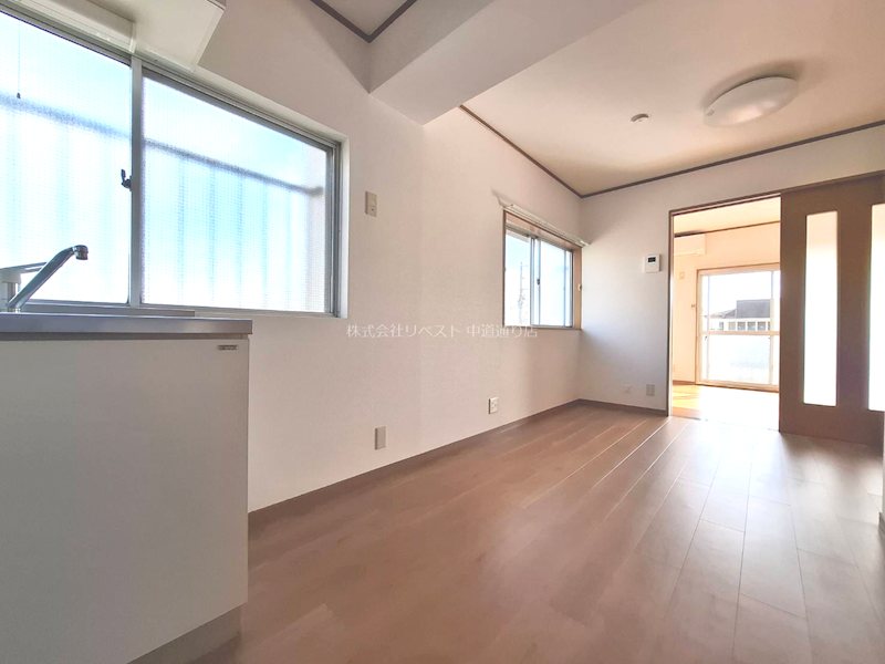 居室・リビング　広々としたダイニング