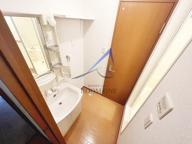 洗面設備　洗面台です。