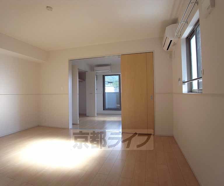 居室・リビング　きれいなお部屋です。