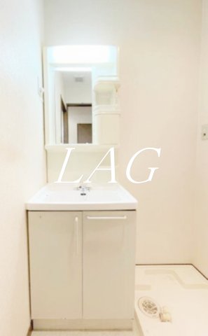 洗面設備　独立洗面台です。