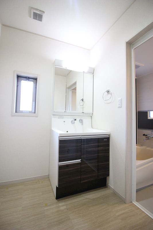 洗面設備　同型