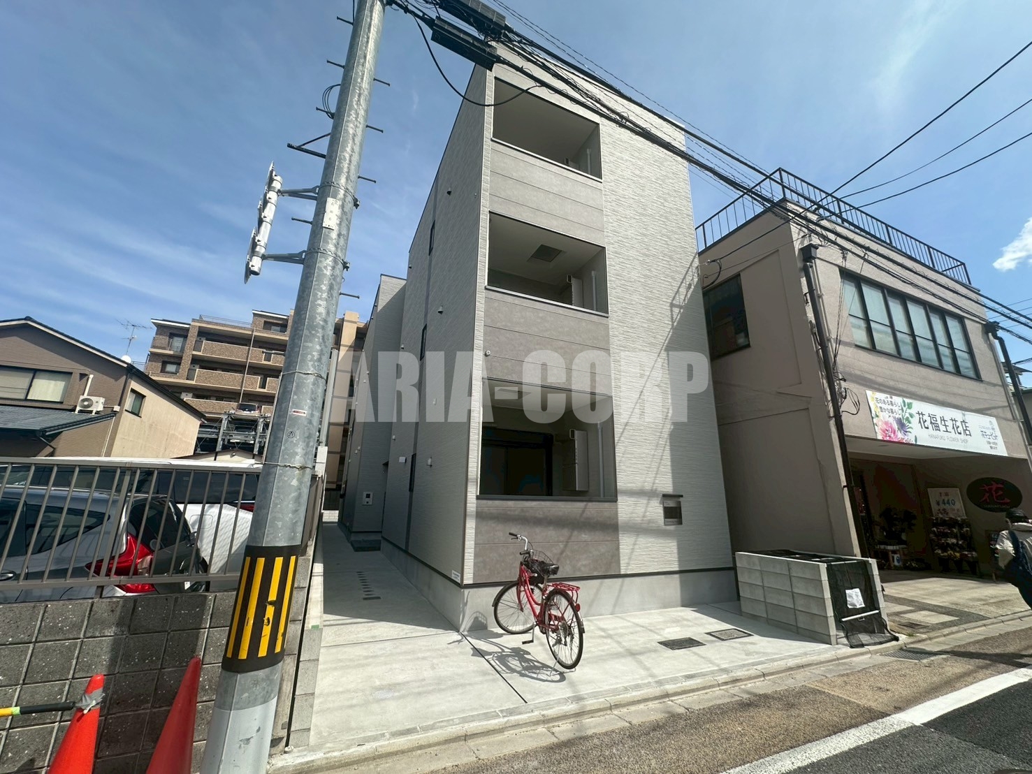 建物外観　2025年完成、大手ハウスメーカー施工のデザイナーズアパート