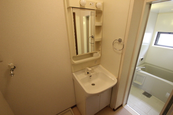 洗面設備　※別部屋の写真です