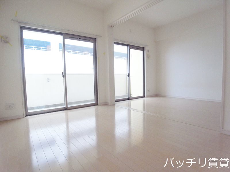 バルコニー　別号室の画像の為、現状を優先いたします