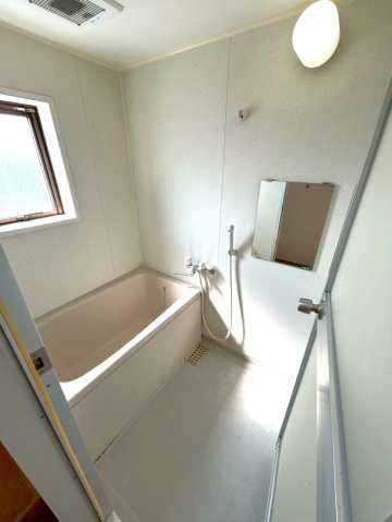 バス・シャワールーム　※他号室の写真です