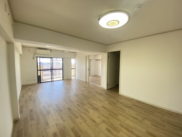 居室・リビング　シティコーポ尾頭橋1号館