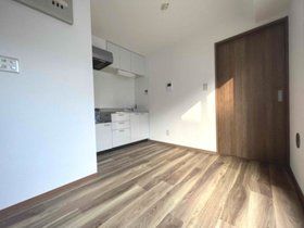 居室・リビング　こちらの居間で趣味の時間をお楽しみください