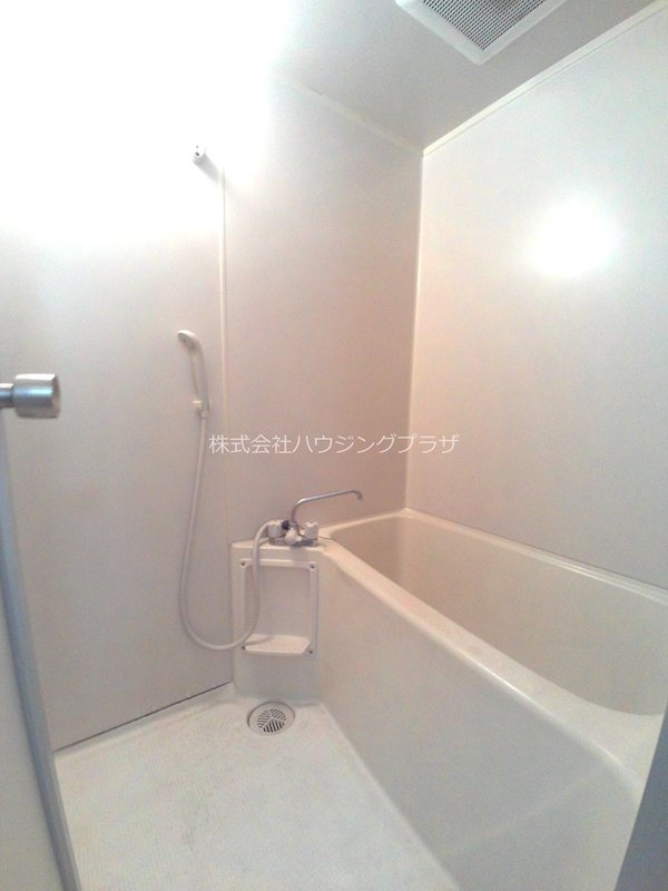 バス・シャワールーム　バスルーム