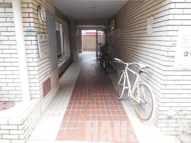 駐車場　エントランス