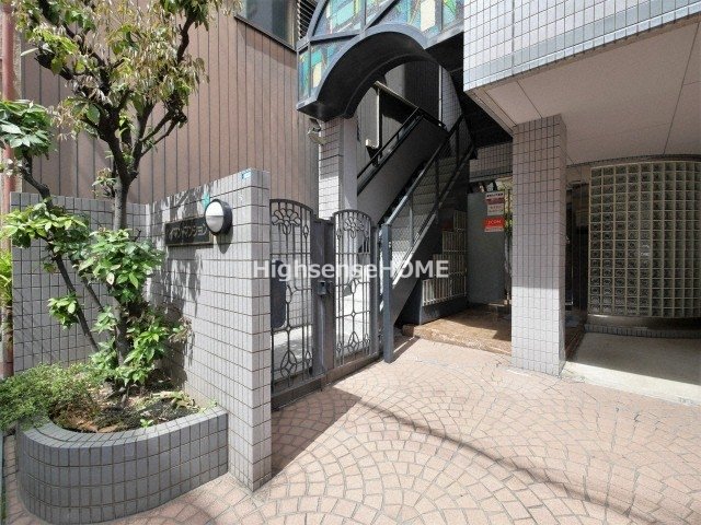 エントランス　毎日通るエントランスはこのようになっています