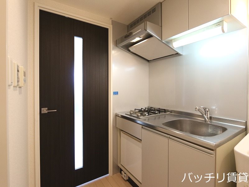 キッチン　画像は同型タイプの為、現状優先となります。