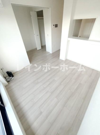 居室・リビング　※別部屋参照写真となります。