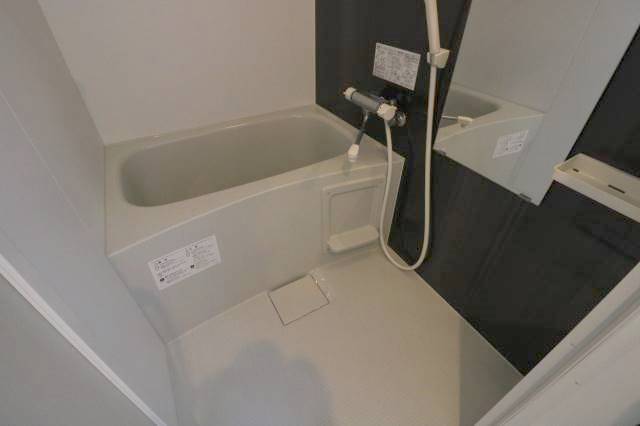 バス・シャワールーム　清潔感のある浴室♪