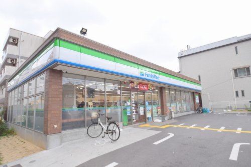 コンビニ　ファミリーマート 東中浜六丁目店（コンビニ）まで1365m