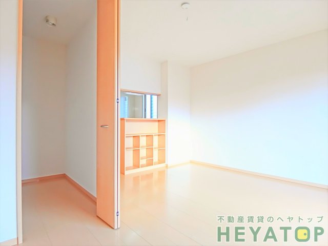 その他　ウォークインクローゼット（同仕様写真）