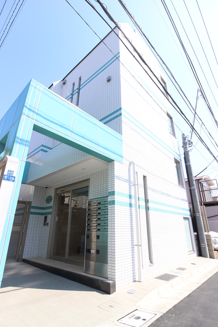 建物外観　最寄駅まで「徒歩2分」の好立地物件！オートロック付き！